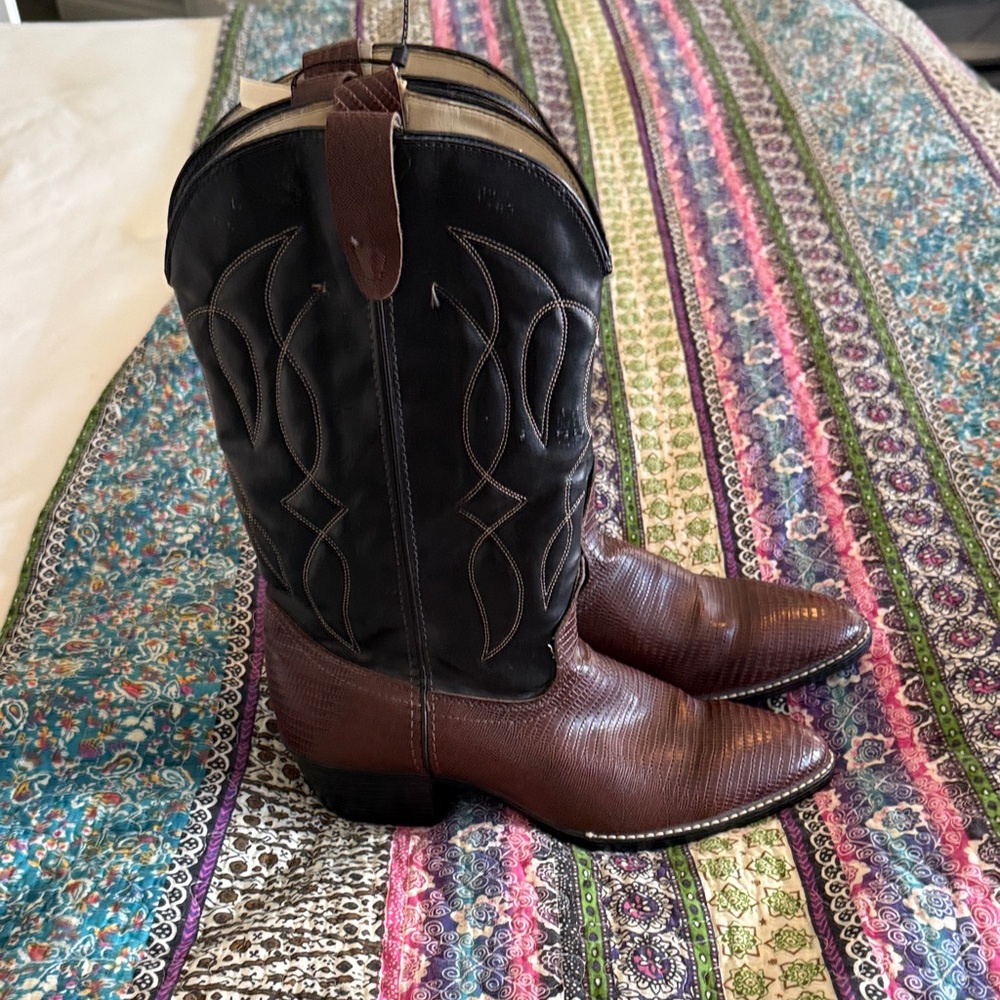 Stylish Black and Brown Western Boots